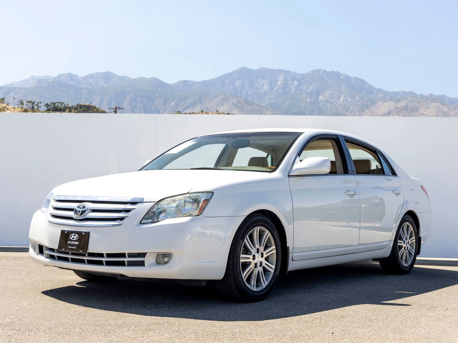 Used 2006 Toyota Avalon image 1