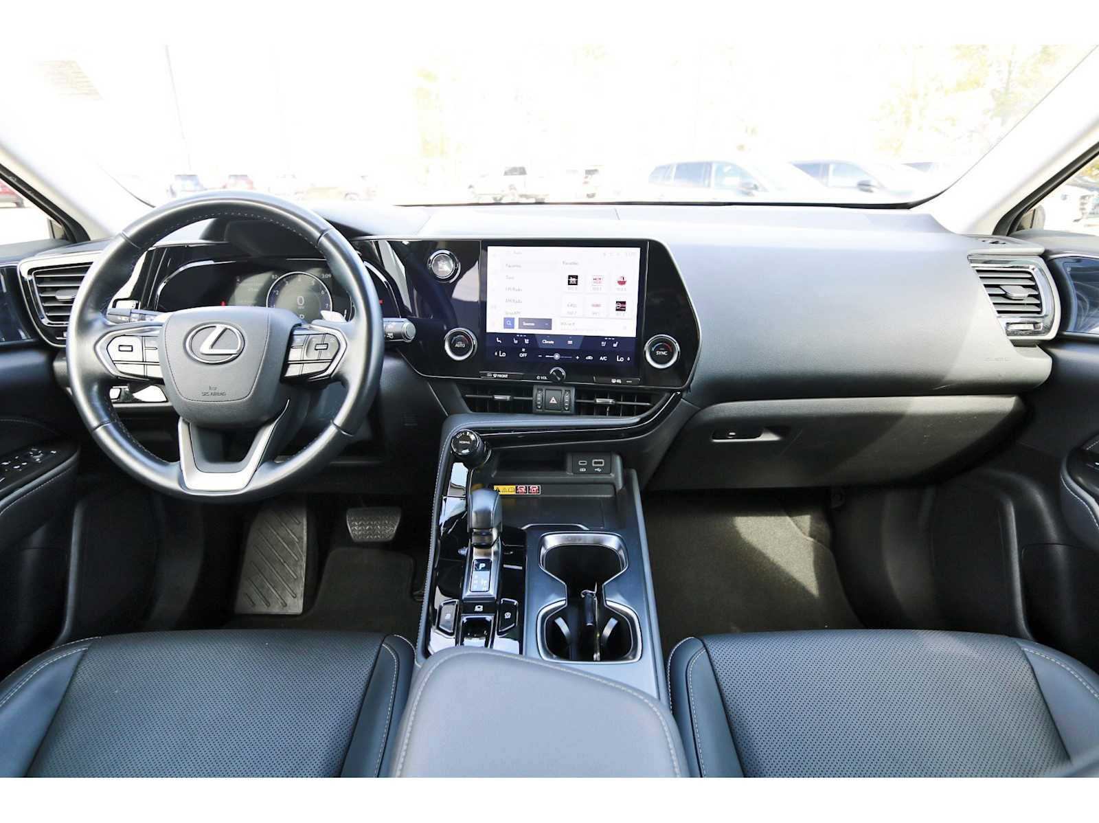 Used 2025 Lexus NX 250 Premium w/ Towing Package (2000 Lbs) image 7