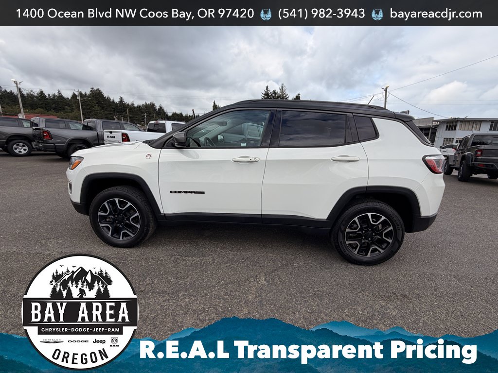 Used 2019 Jeep Compass Trailhawk AWD/4WD image 3