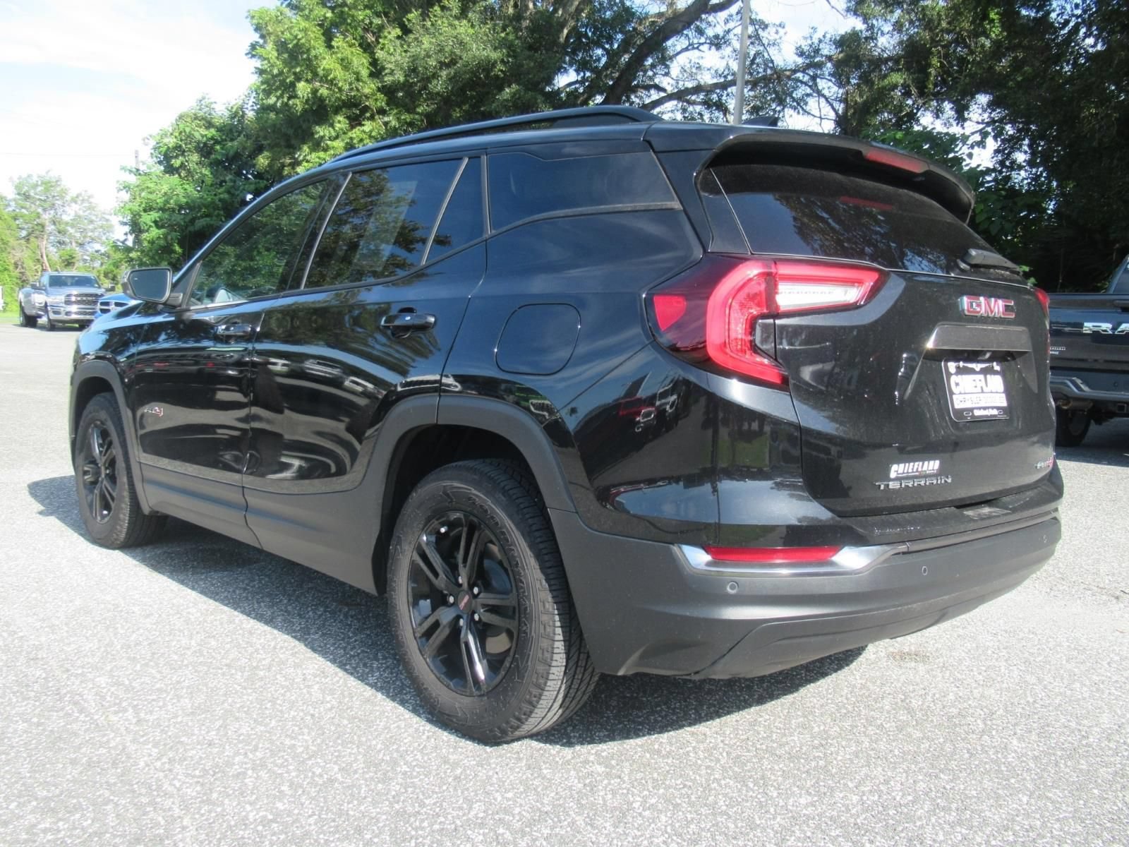 Used 2022 GMC Terrain AT4 w/ Infotainment Package II AWD/4WD image 5