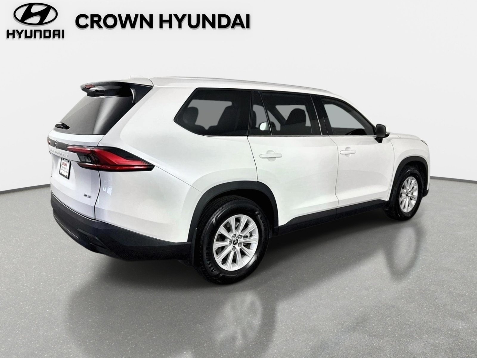 Used 2024 Toyota Grand Highlander AWD Hybrid image 6