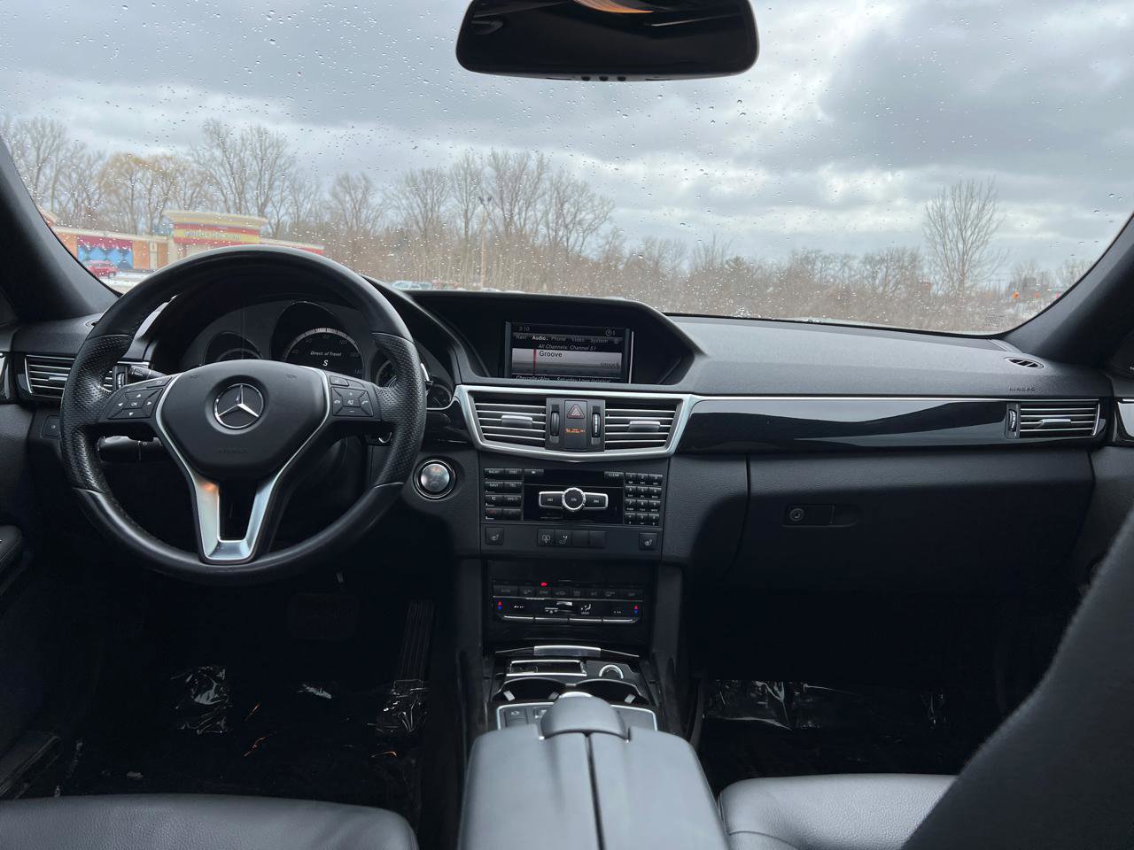 Used 2013 Mercedes-Benz E 350 E350 4MATIC Sedan image 32