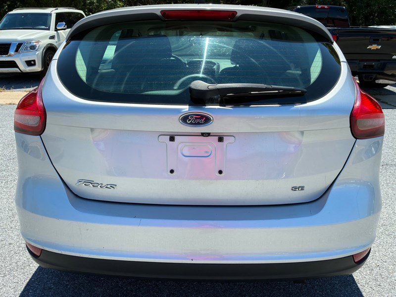 Used 2017 Ford Focus SE image 5