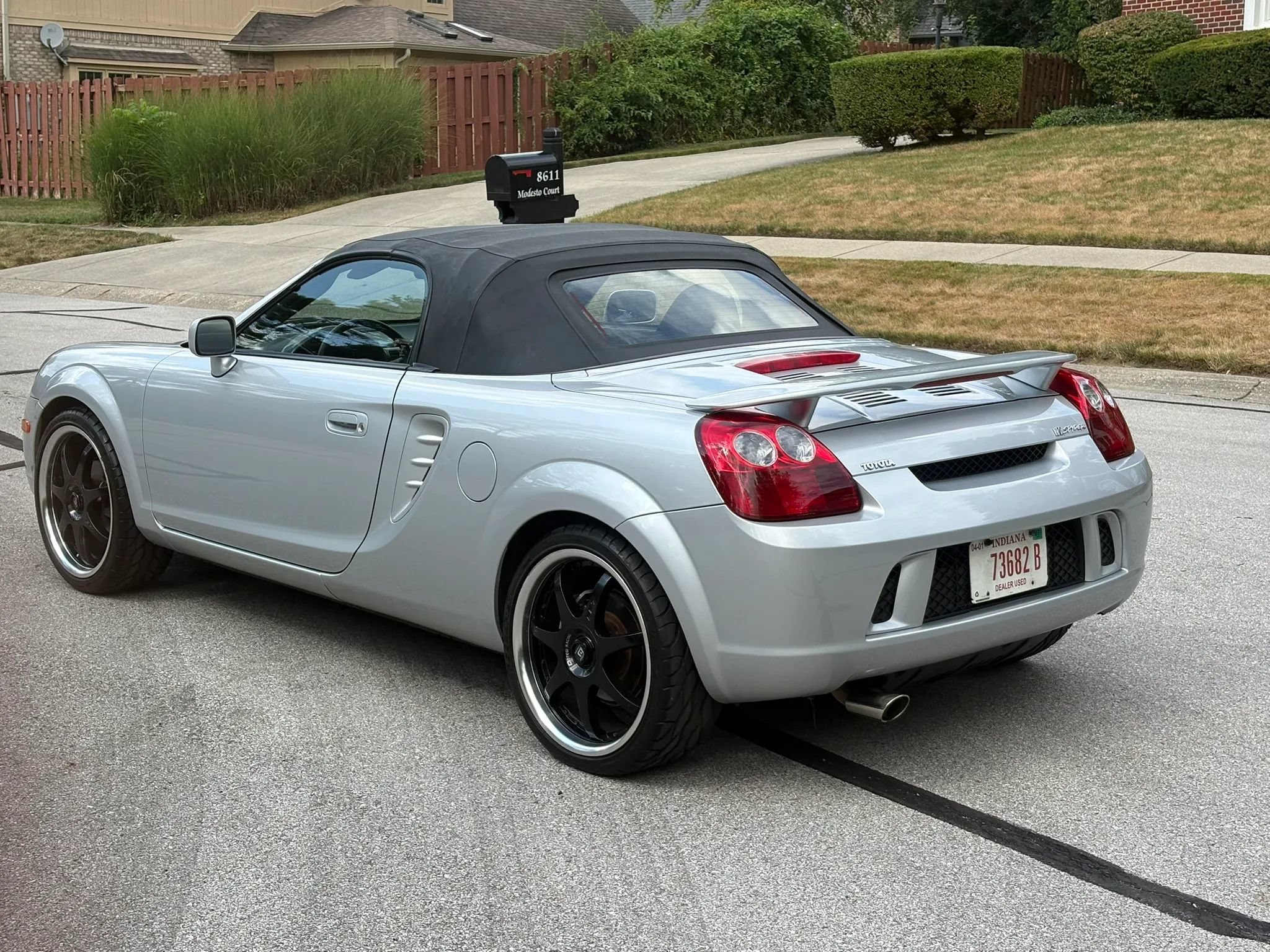 Used 2003 Toyota MR2 RWD image 7