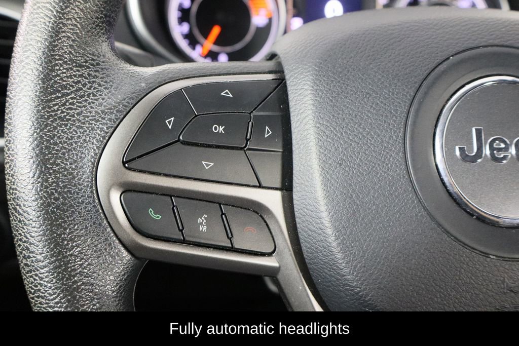 Used 2021 Jeep Cherokee Latitude image 8