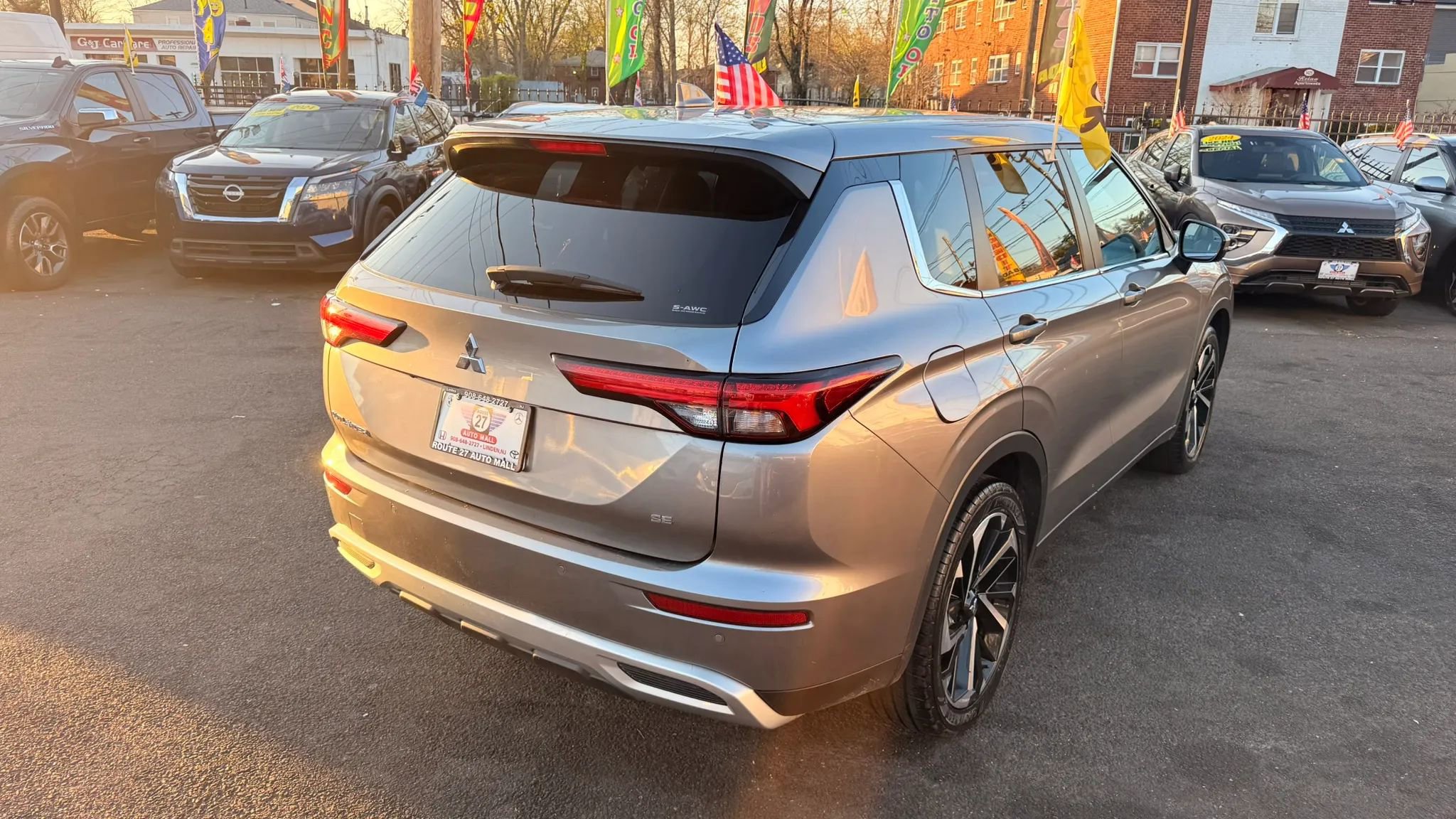 Used 2024 Mitsubishi Outlander Ralliart image 7