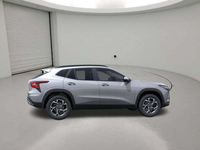 New 2026 Chevrolet Trax LT w/ Driver Confidence Package FWD image 5