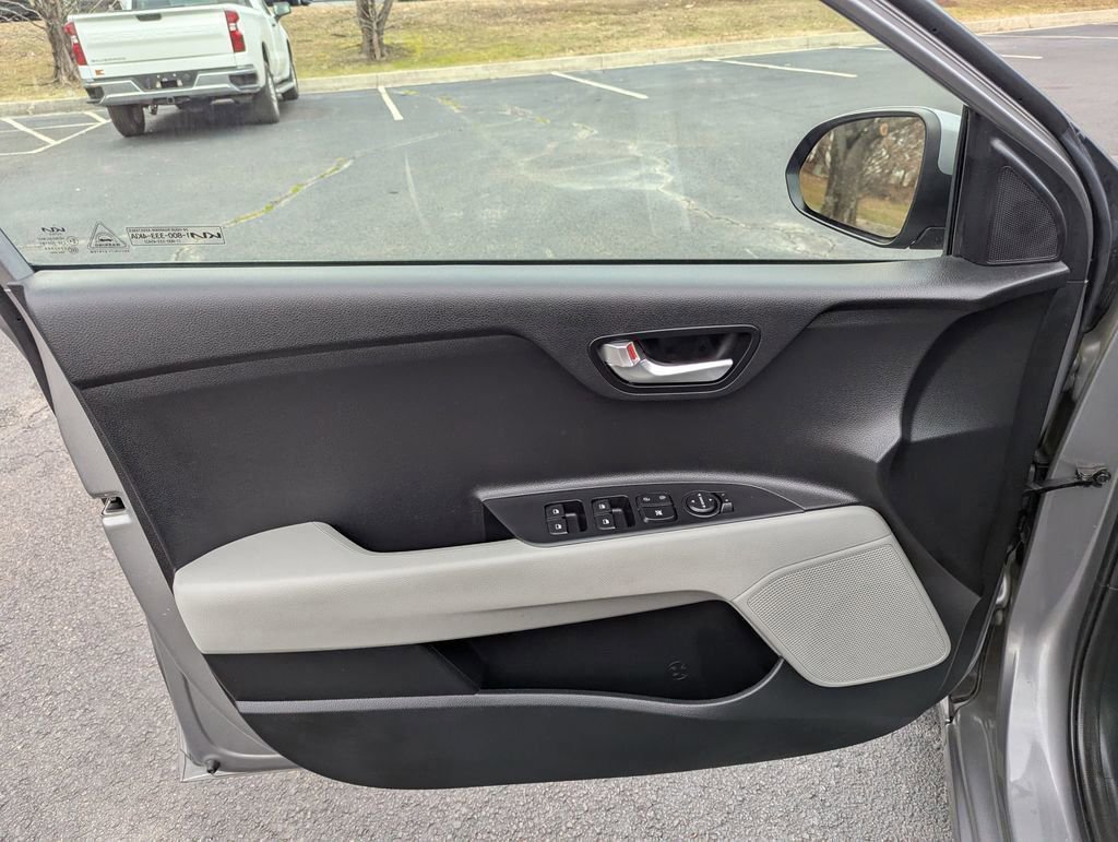 Used 2023 Kia Rio S image 18