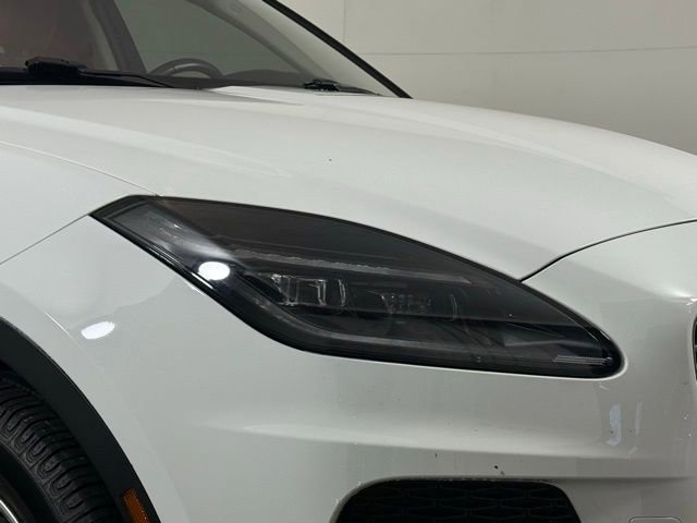 Used 2021 Jaguar E-PACE SE image 11