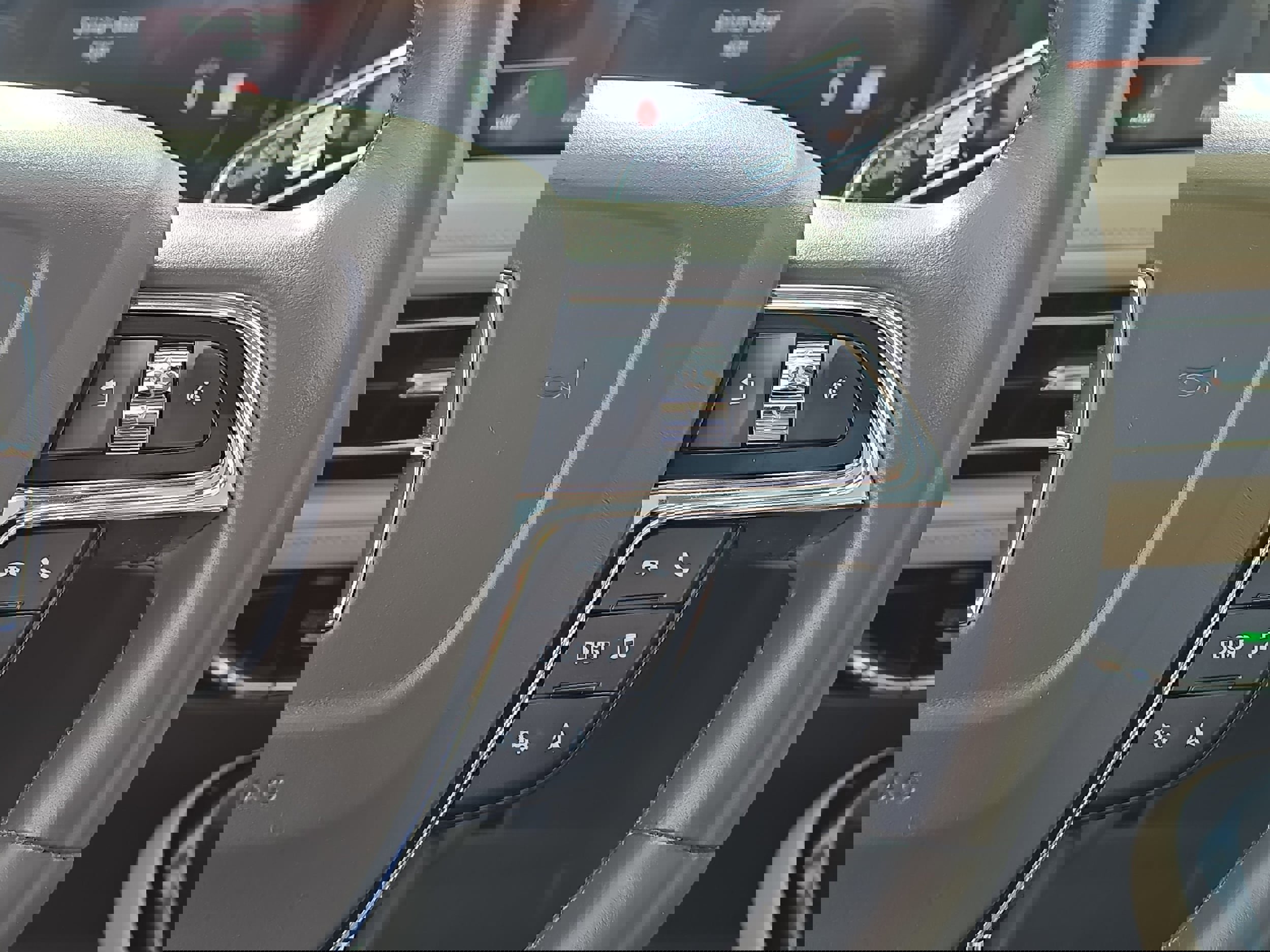 Used 2022 Lincoln Nautilus Reserve image 25