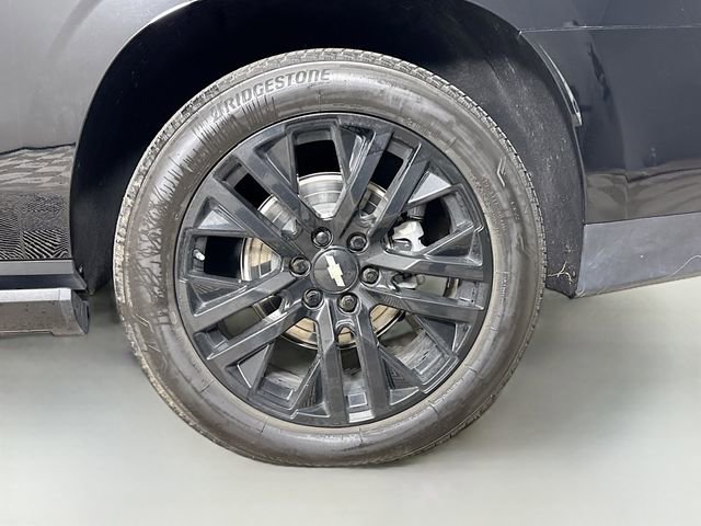 Used 2023 Chevrolet Suburban High Country w/ LPO, Illumination Package image 38