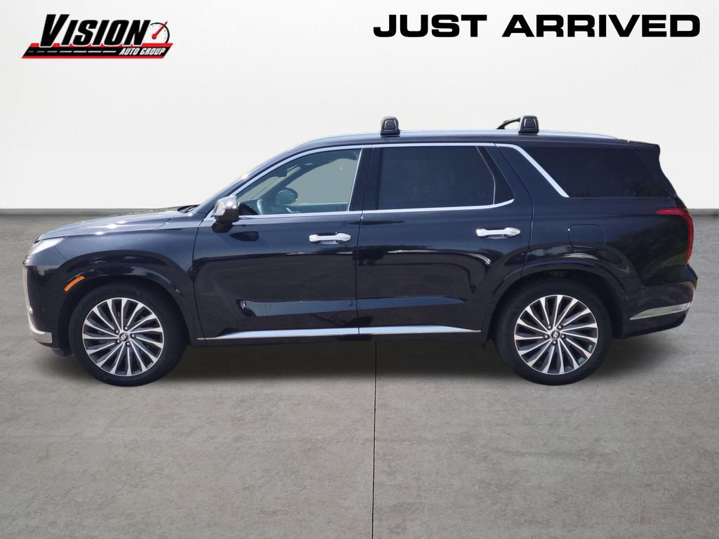 Used 2023 Hyundai Palisade Calligraphy w/ Cargo Package AWD/4WD image 2