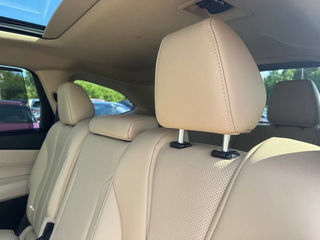 Used 2022 Acura MDX w/ Technology Package FWD image 27