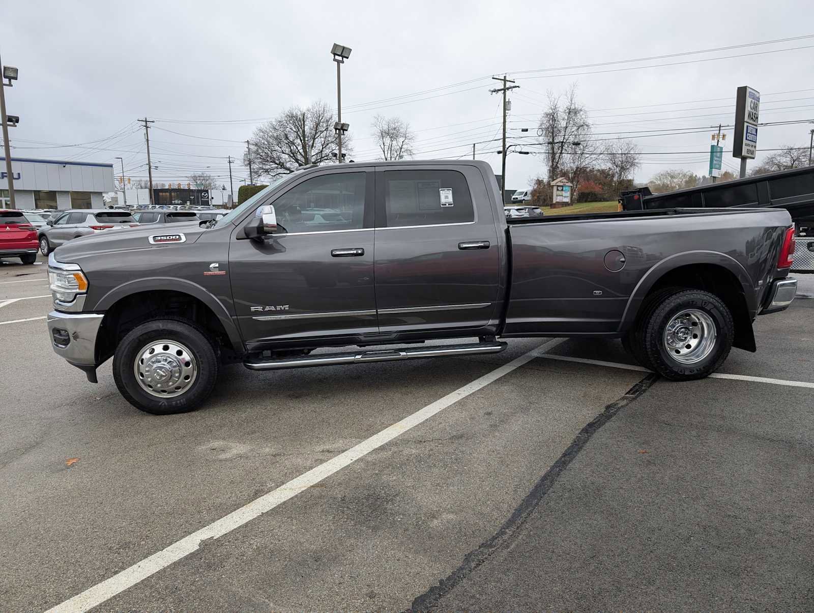 Used 2022 RAM 3500 Limited image 11