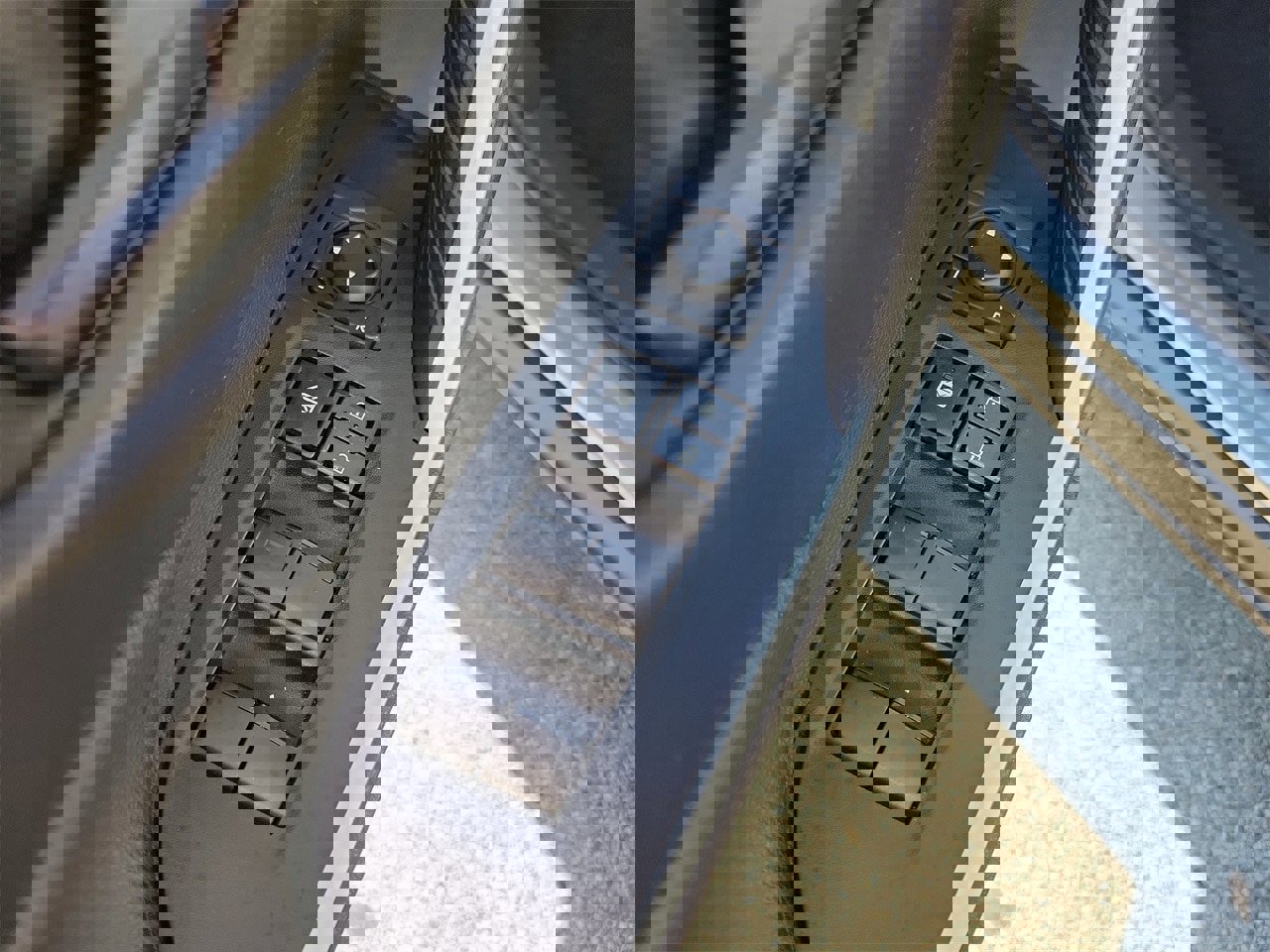 Used 2025 Toyota RAV4 LE image 14