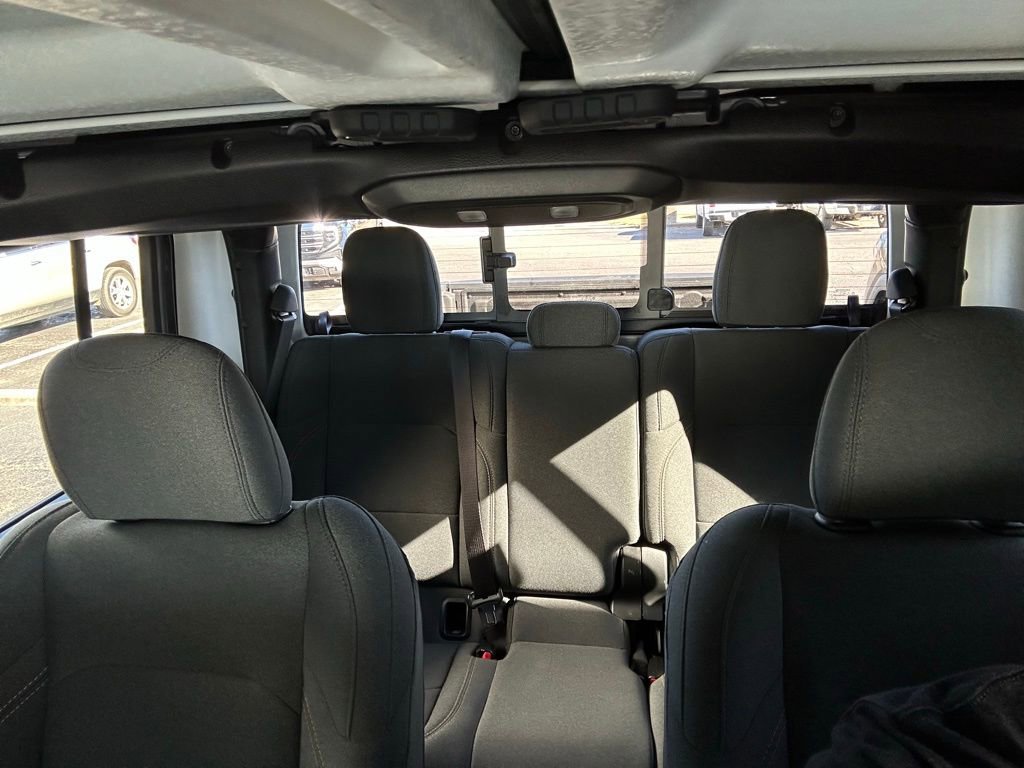 Used 2025 Jeep Gladiator Willys image 26