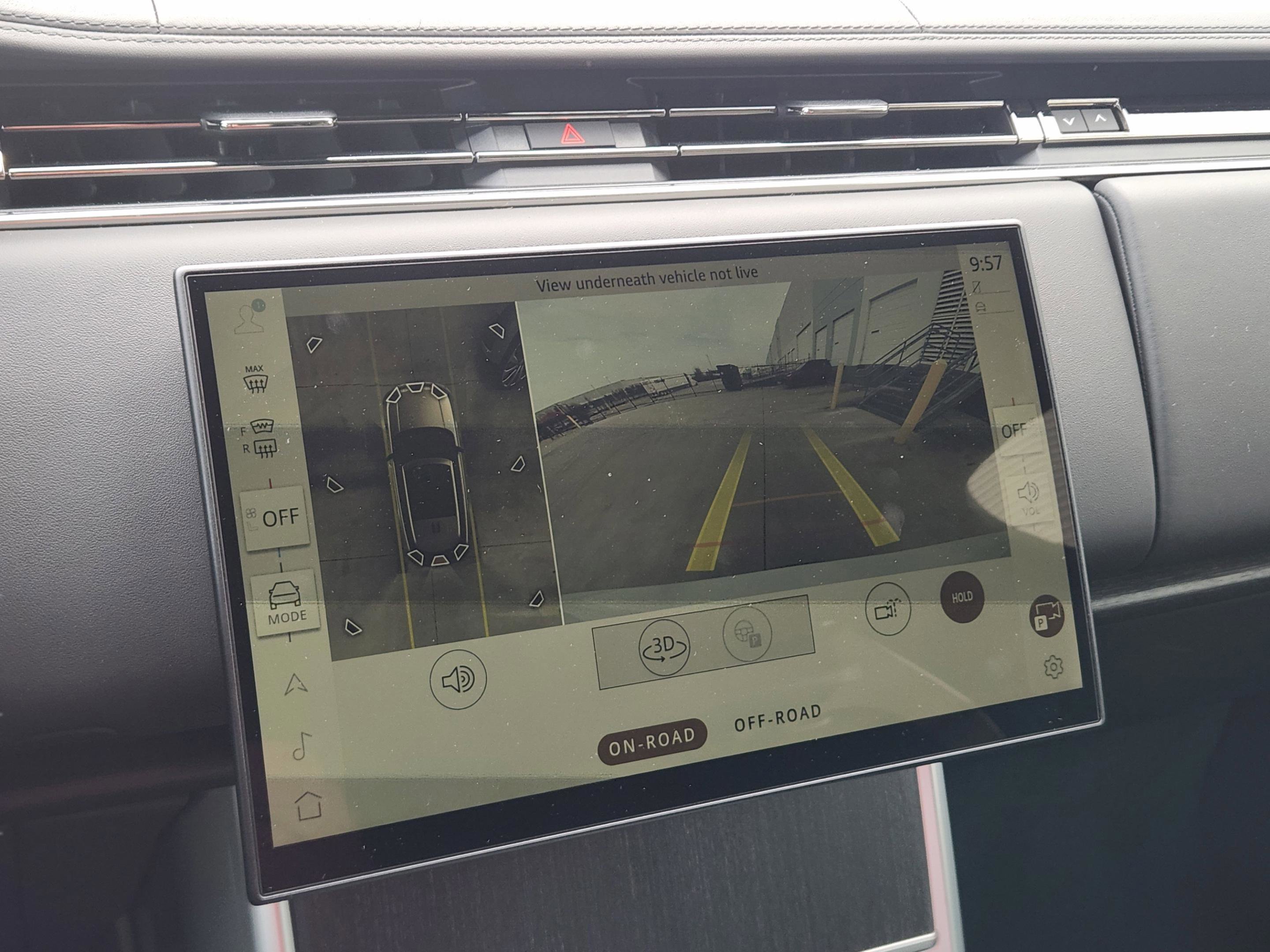 New 2025 Land Rover Range Rover SE AWD/4WD image 14