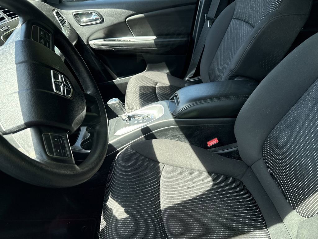 Used 2014 Dodge Journey SXT image 11