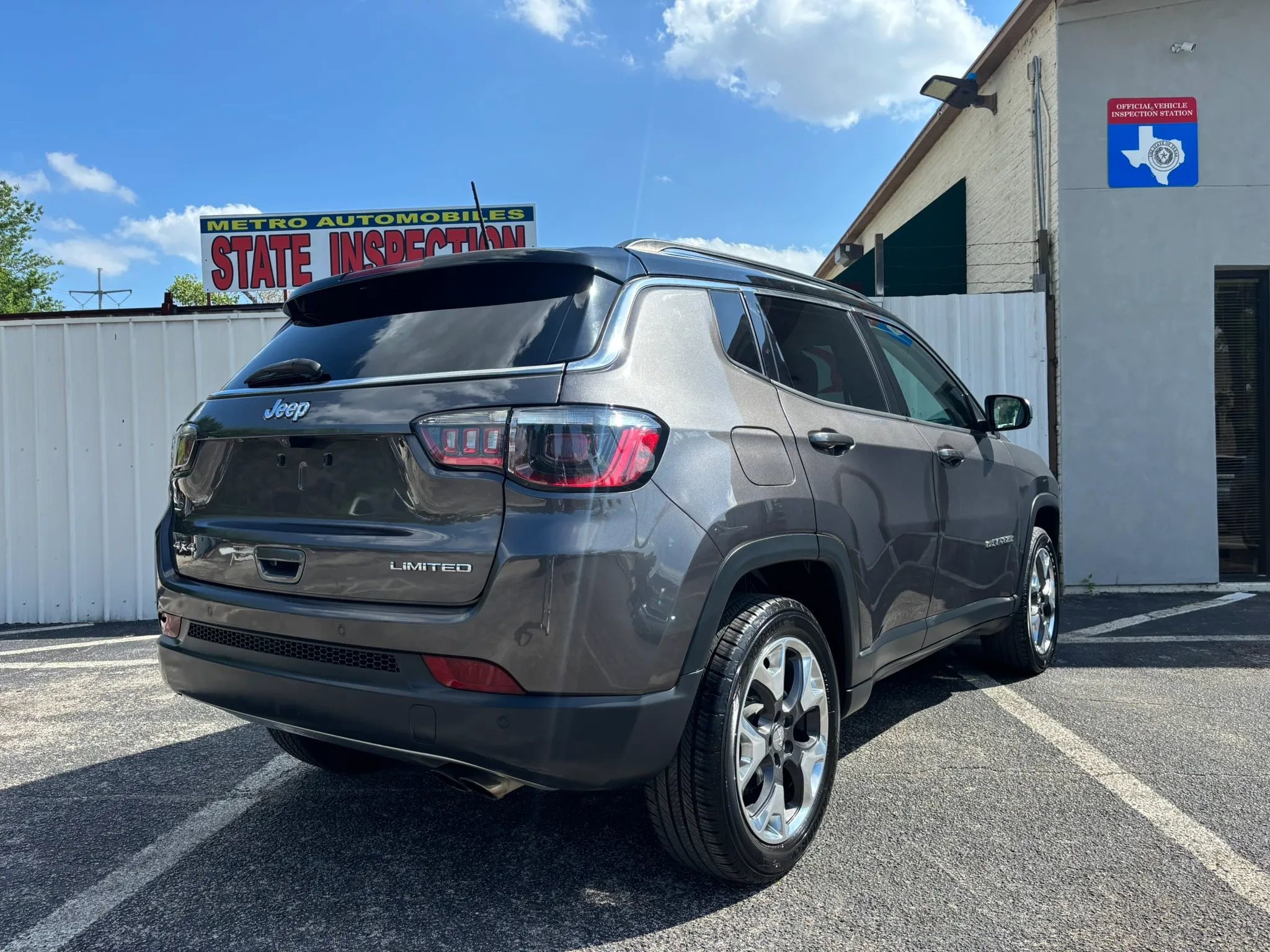 Used 2021 Jeep Compass Limited AWD/4WD image 6