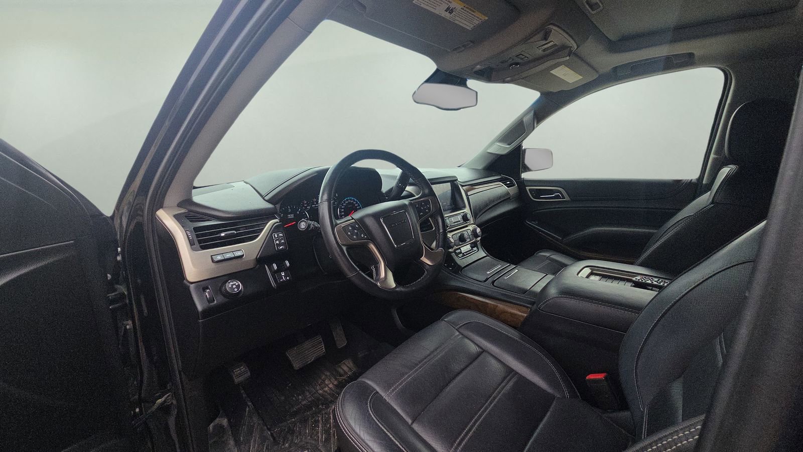 Used 2019 GMC Yukon Denali w/ Denali Ultimate Package image 30