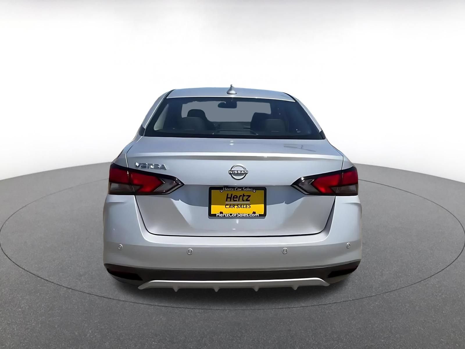 Used 2025 Nissan Versa SV FWD image 12