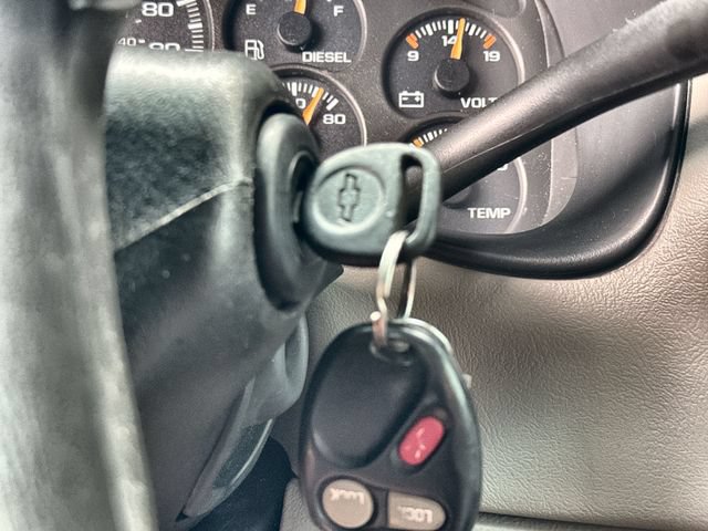 Used 2002 Chevrolet Silverado 3500 LT RWD image 26