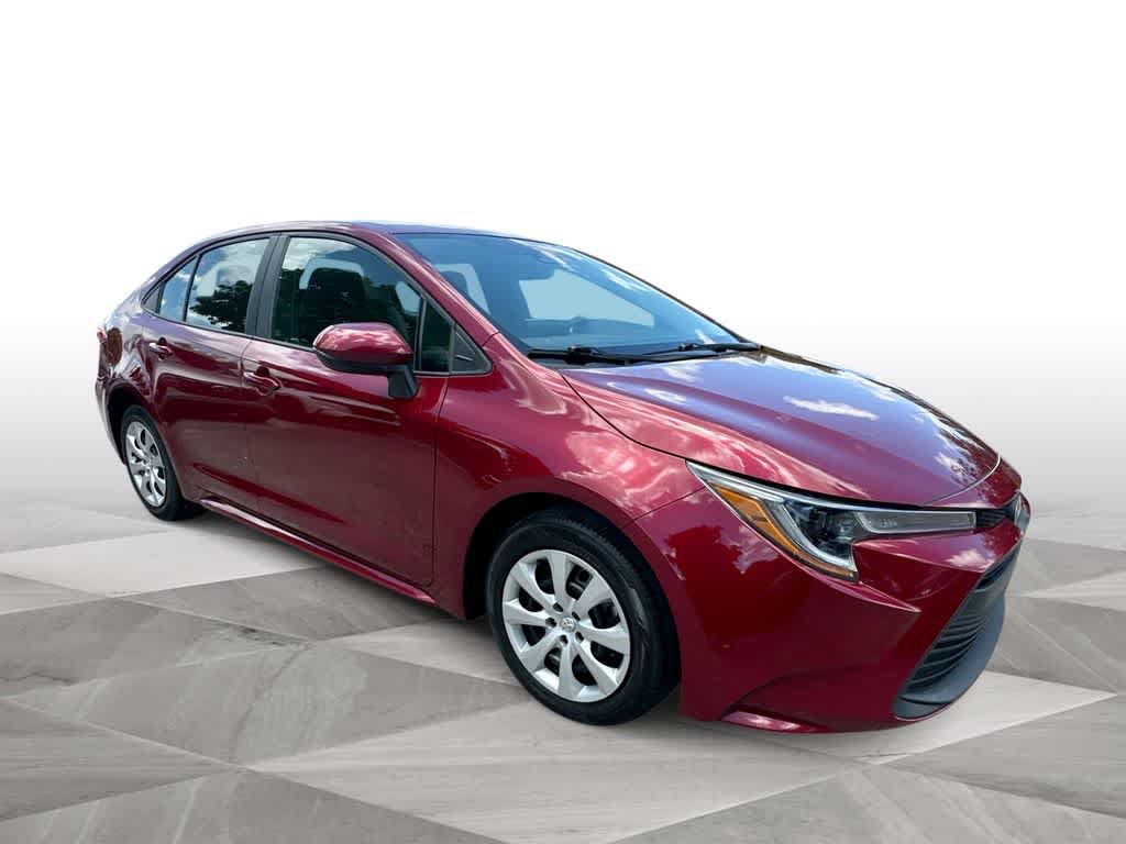 Used 2023 Toyota Corolla LE FWD image 2