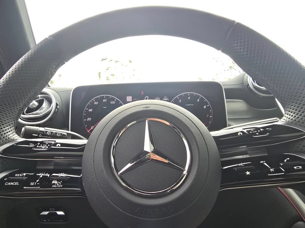 Certified 2026 Mercedes-Benz GLC 300 4MATIC image 29