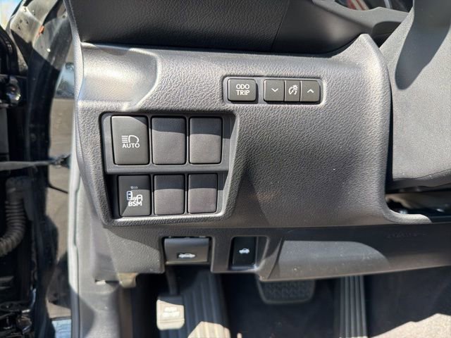 Used 2020 Lexus IS 300 w/ Accessory Package 2 image 12