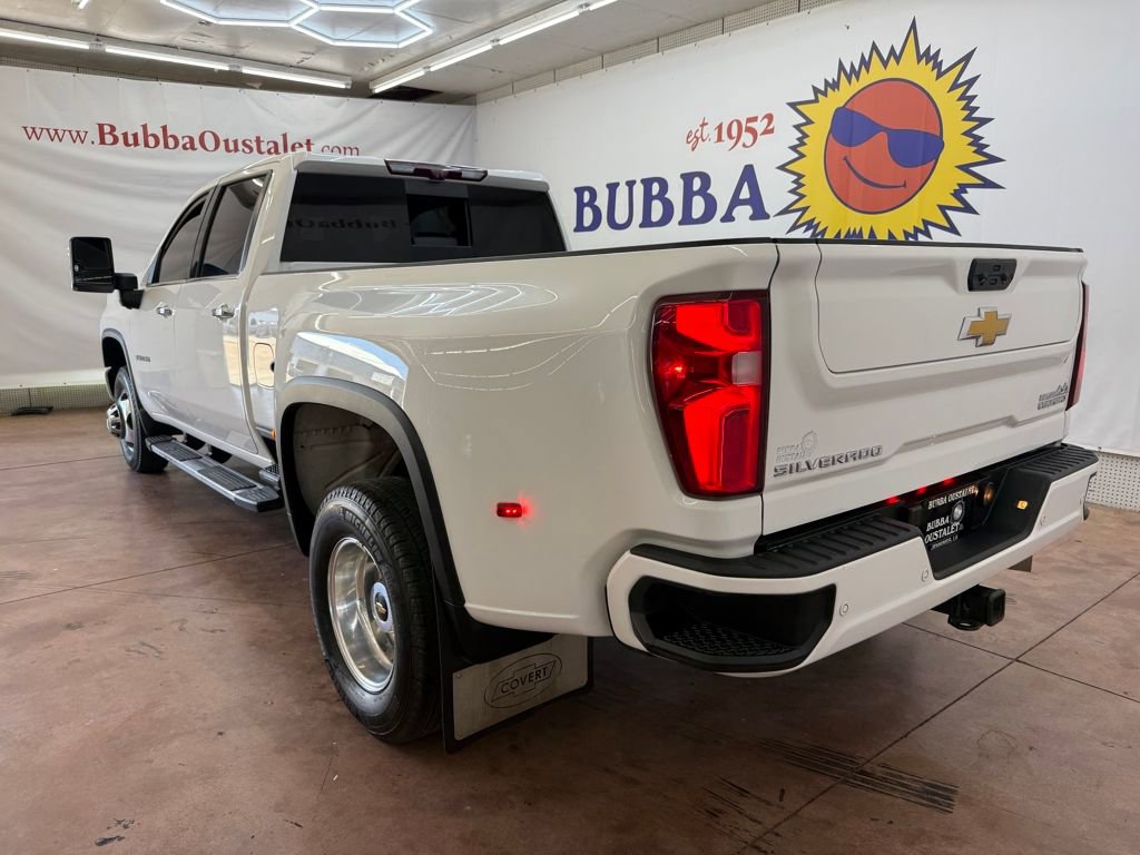 Used 2022 Chevrolet Silverado 3500 High Country w/ Technology Package image 4