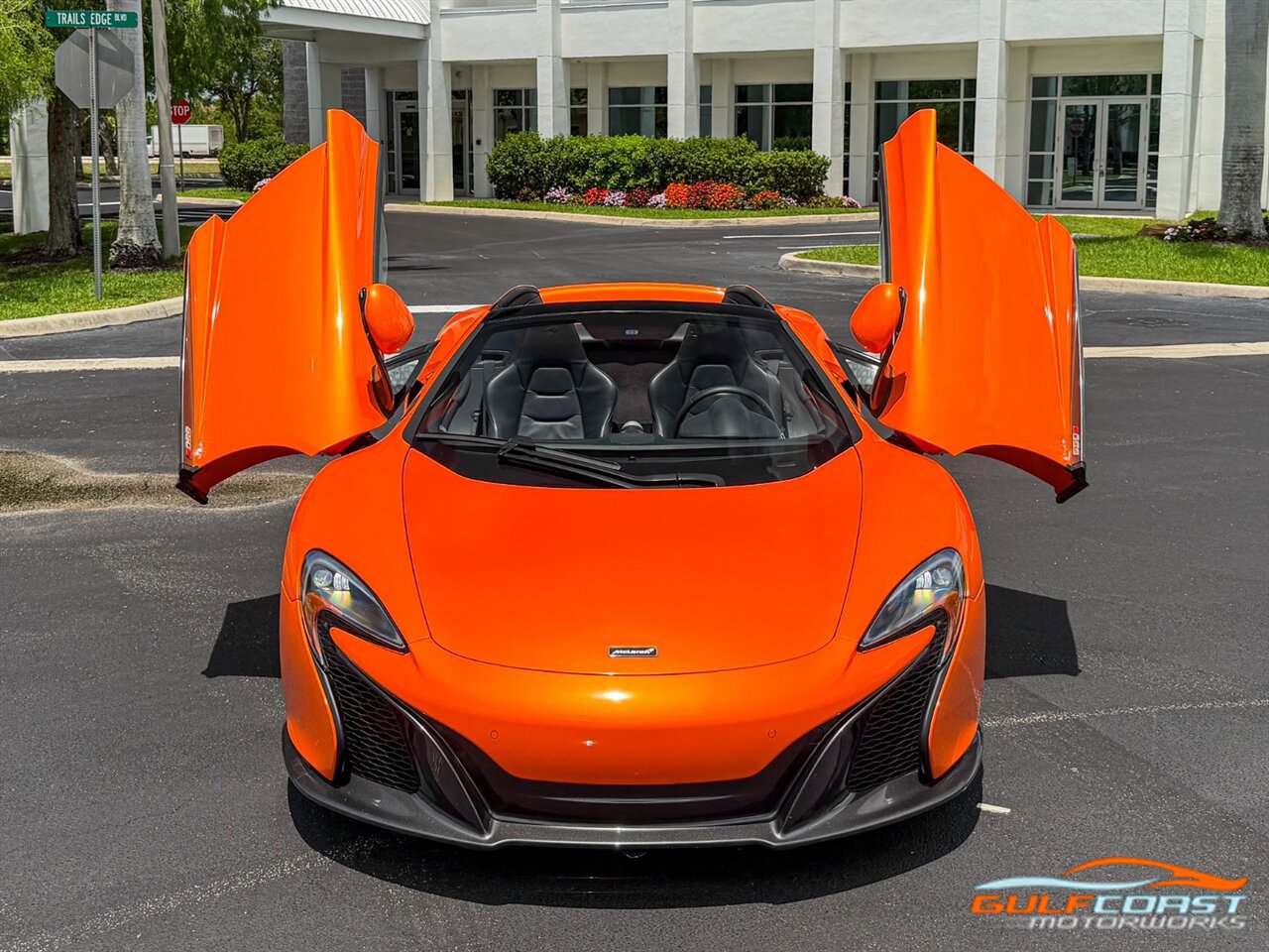 Used 2015 McLaren 650S Spider RWD image 6