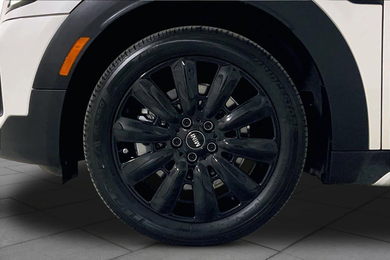 Certified 2024 MINI Cooper Countryman S w/ Signature Upholstery Package AWD/4WD image 10