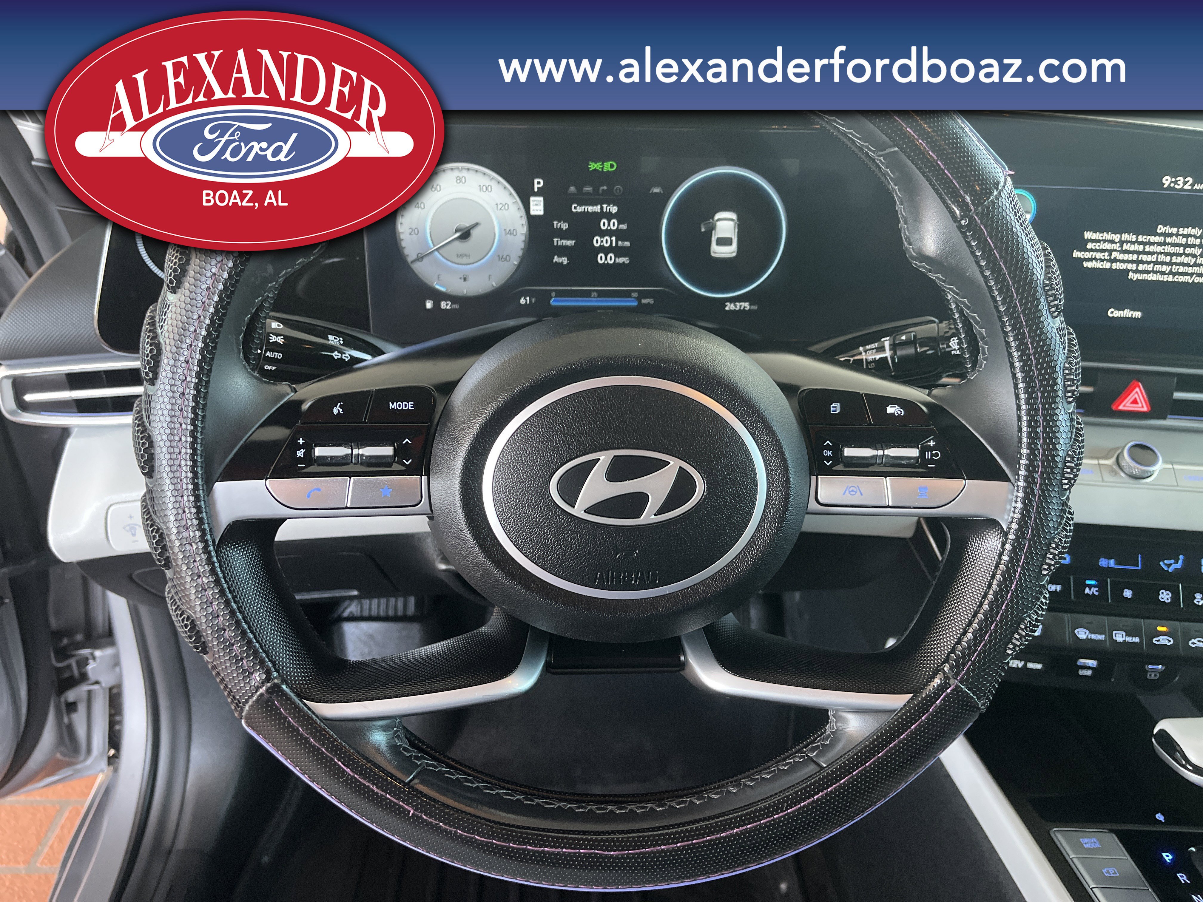 Used 2025 Hyundai Elantra Limited FWD image 20