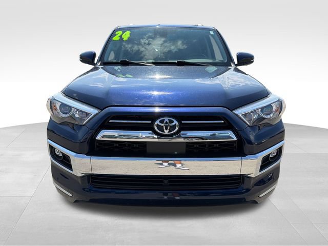 Used 2024 Toyota 4Runner Limited AWD/4WD image 2