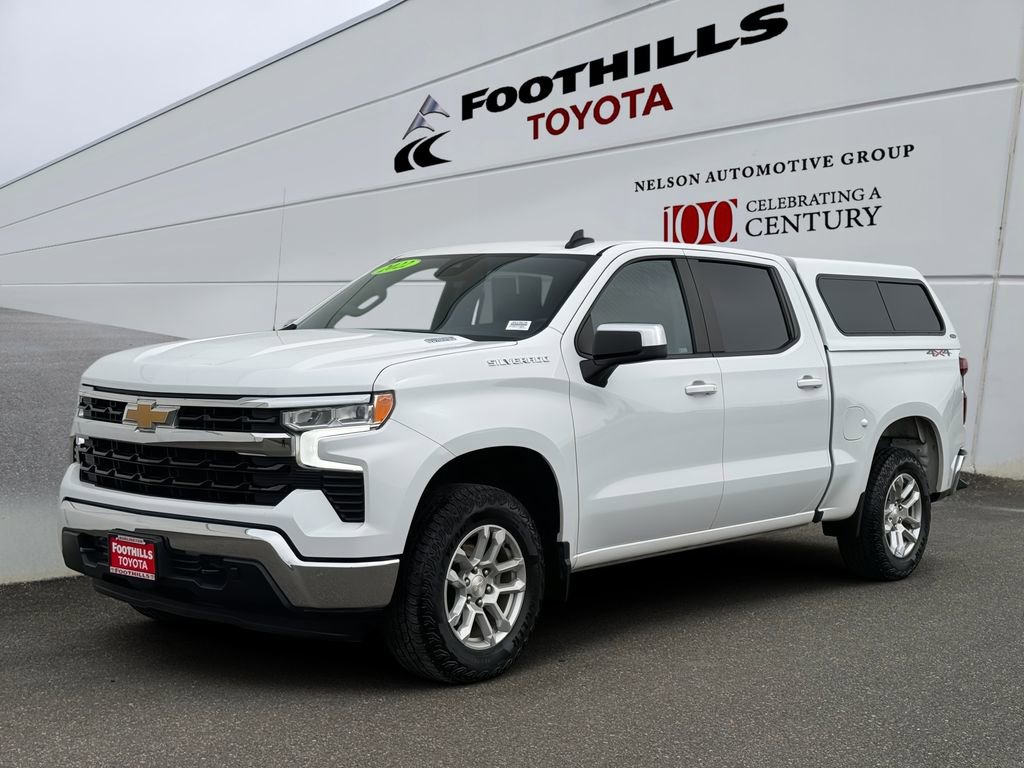 Used 2022 Chevrolet Silverado 1500 LT image 3
