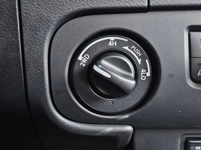 Used 2025 Nissan Frontier PRO-4X w/ Pro Convenience Package image 13