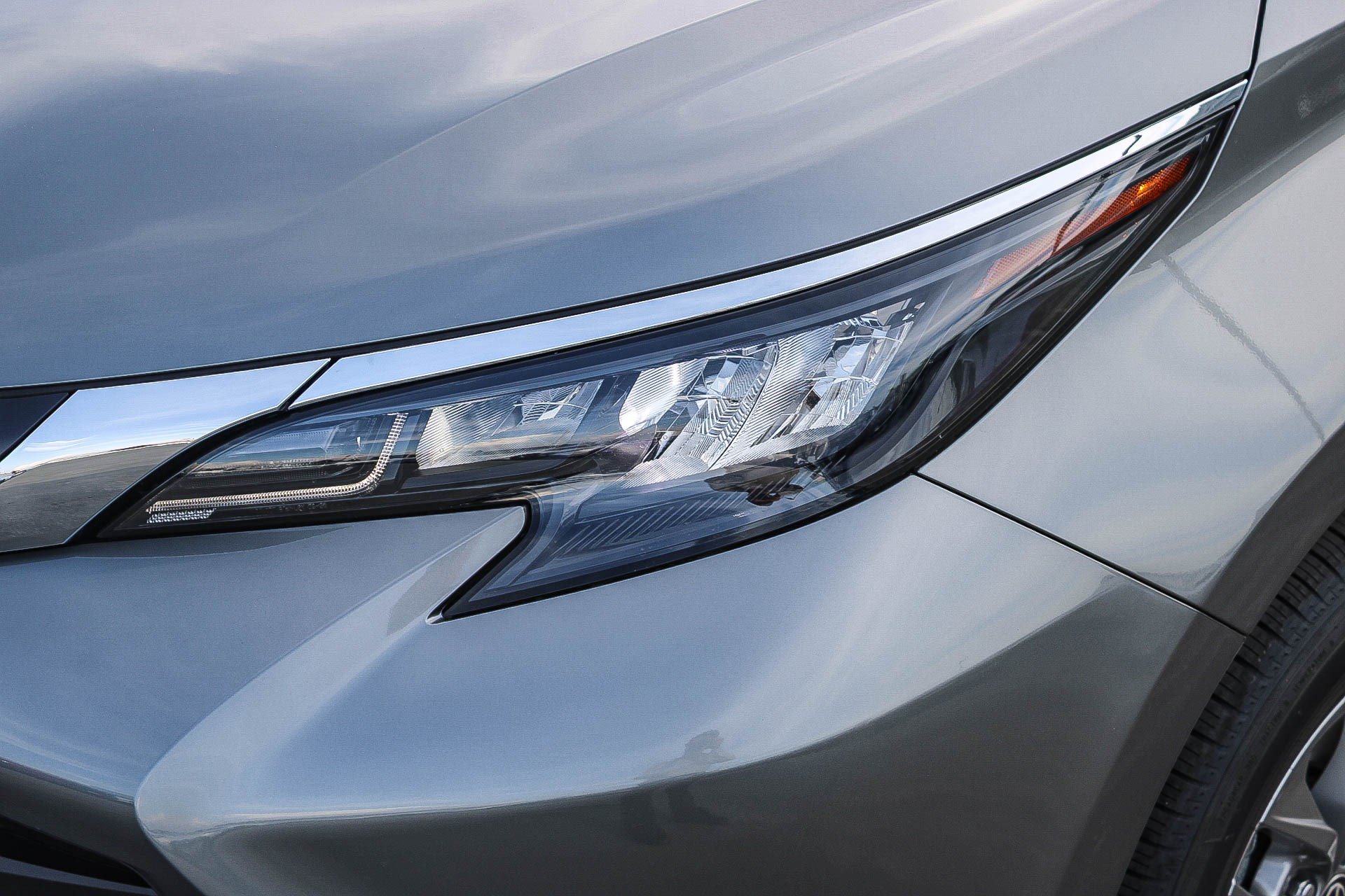 New 2026 Toyota Sienna LE FWD image 5