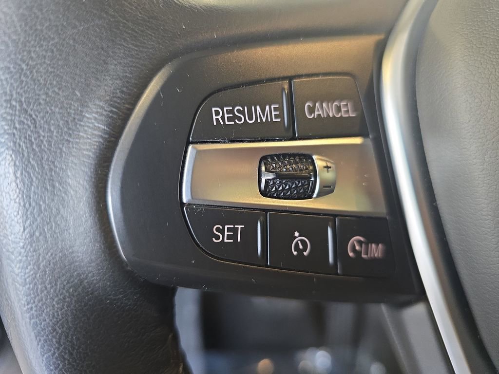 Used 2023 BMW X5 xDrive40i AWD/4WD image 17