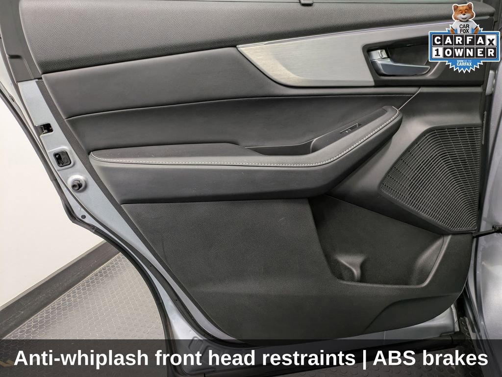 Used 2023 Acura MDX SH-AWD w/ Technology Package image 27