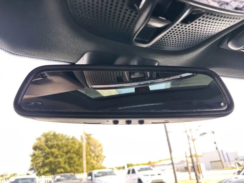 Used 2019 Mercedes-Benz GLC 300 w/ Parking Assistance Package image 42