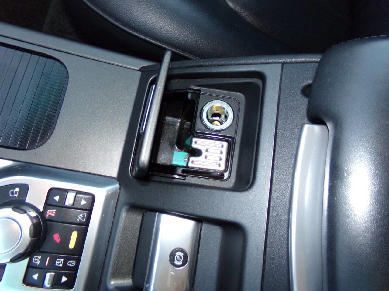 Used 2012 Land Rover Range Rover HSE image 55