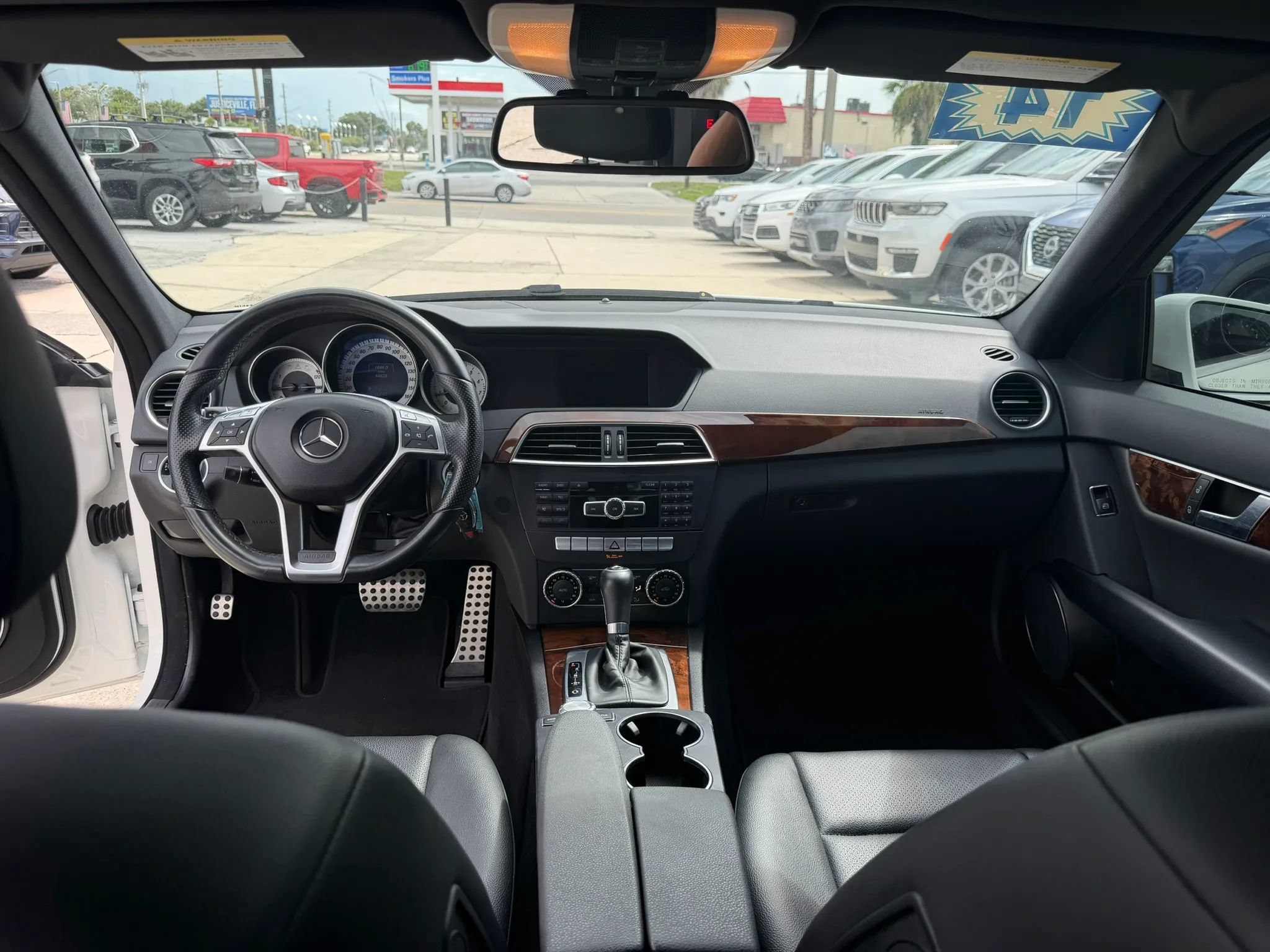 Used 2014 Mercedes-Benz C 250 Sedan image 9