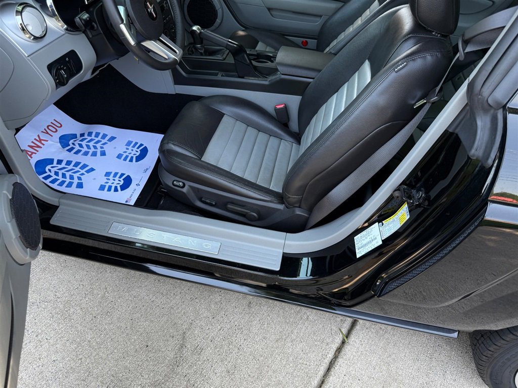 Used 2009 Ford Mustang GT image 46