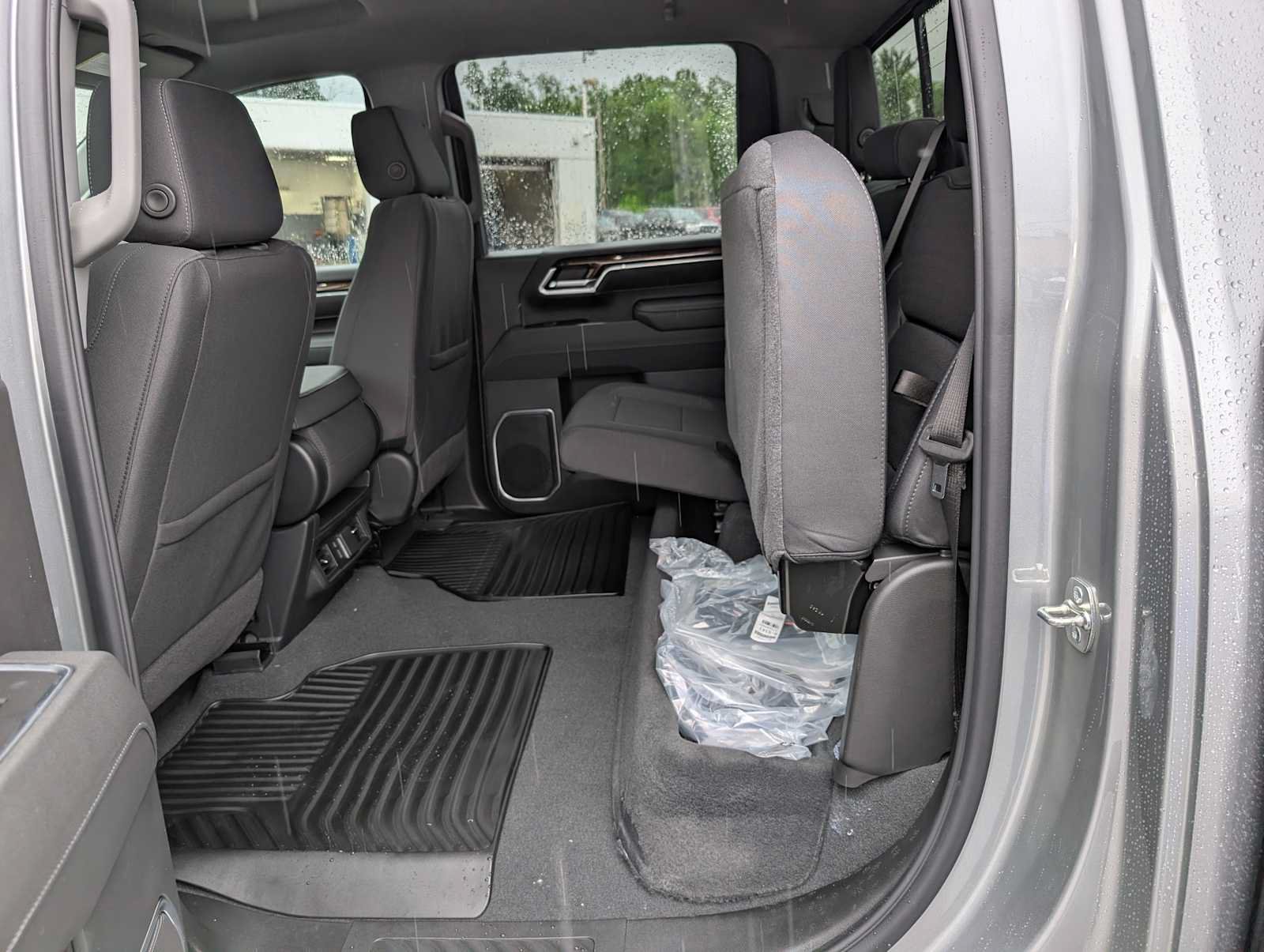 New 2026 GMC Sierra 3500 SLE w/ Preferred Package AWD/4WD image 22