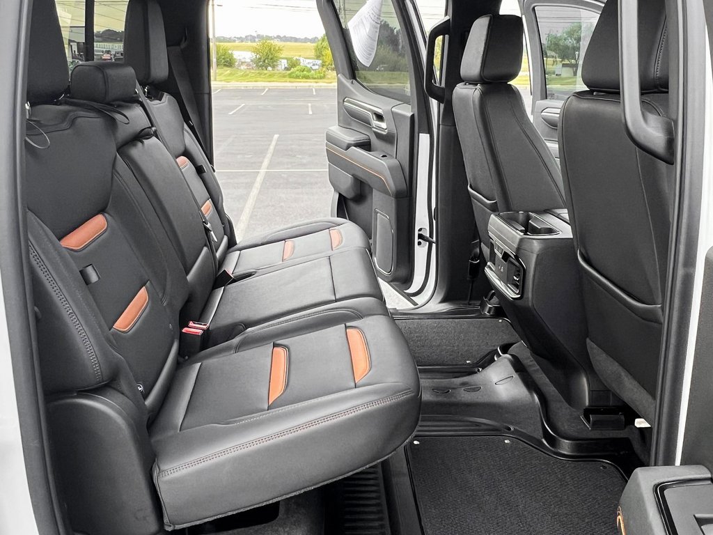 Used 2024 GMC Sierra 1500 AT4 image 20
