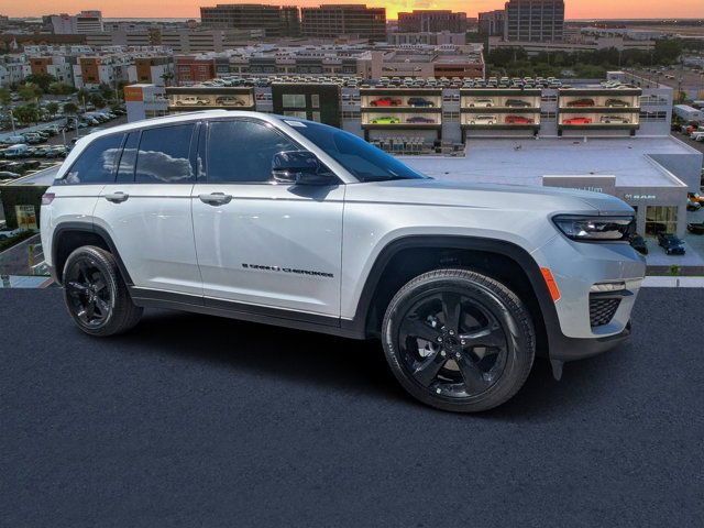 New 2025 Jeep Grand Cherokee Limited w/ Black Appearance Package