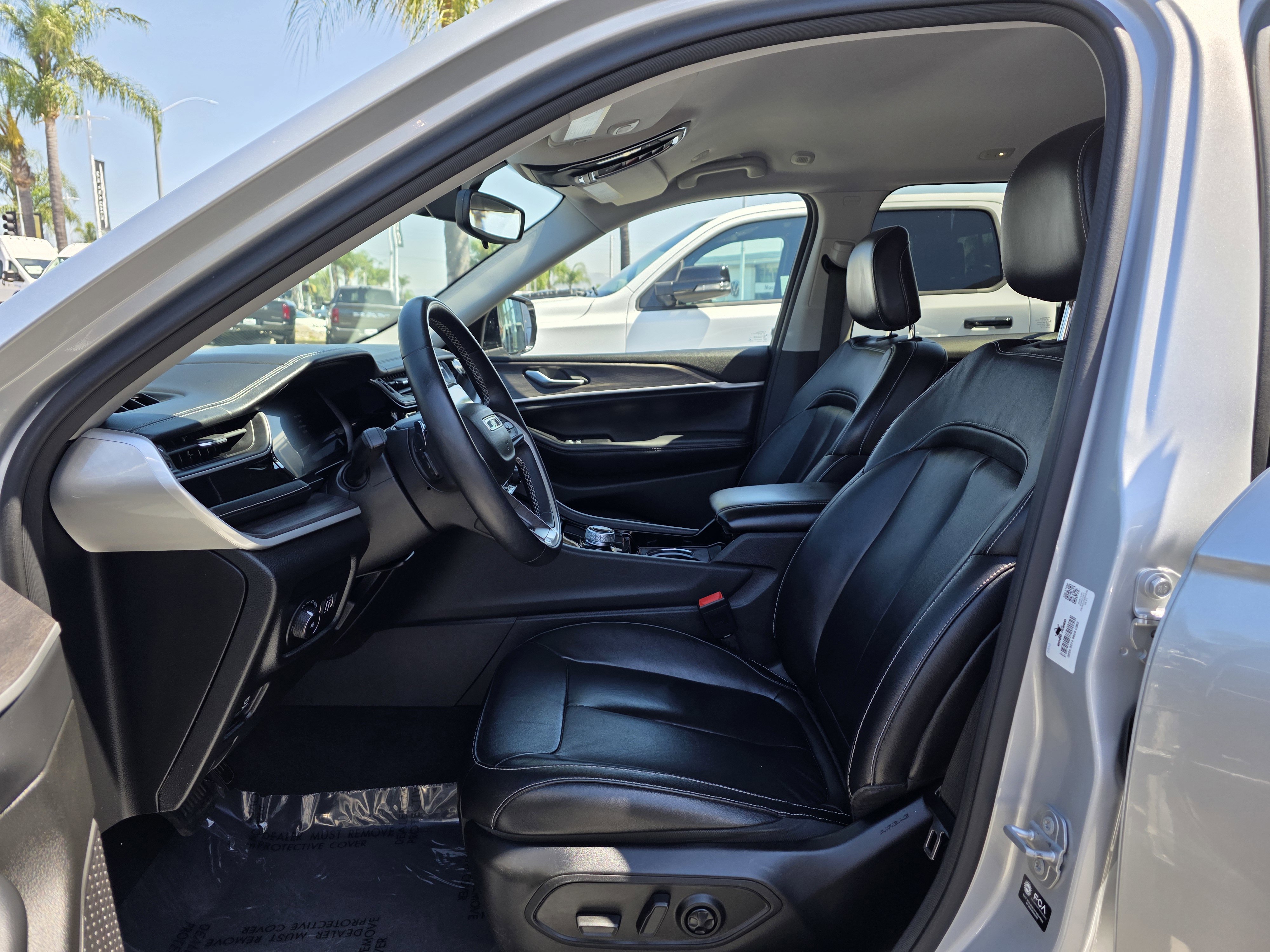 Certified 2022 Jeep Grand Cherokee Limited image 11