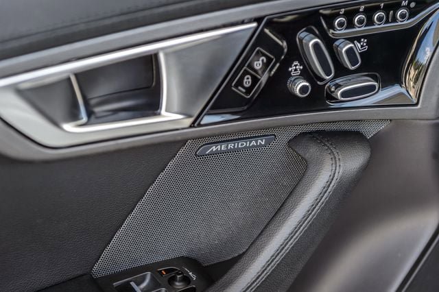 Used 2014 Jaguar F-TYPE Convertible image 51
