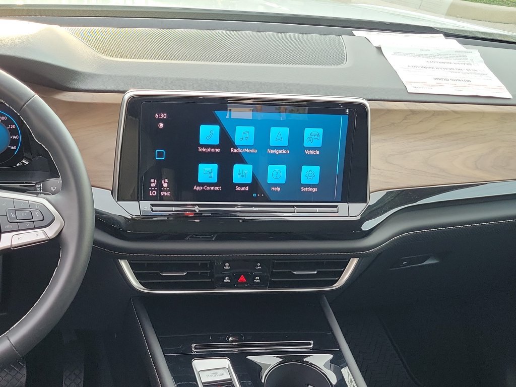 Certified 2026 Volkswagen Atlas SE FWD image 22