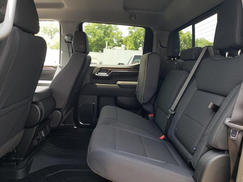 New 2026 Chevrolet Silverado 1500 LT w/ Convenience Package II AWD/4WD image 7